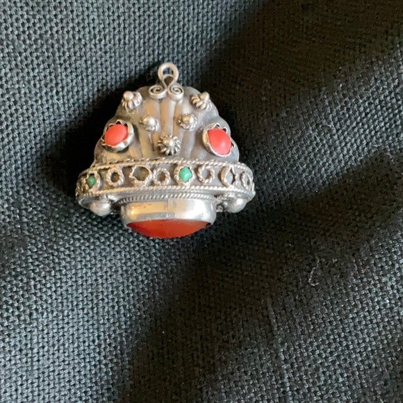 Vintage Etruscan charm - Picture 2 of 3